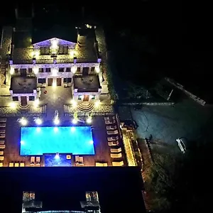 Limni Hotel