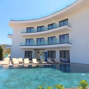 Blue Eye Otel