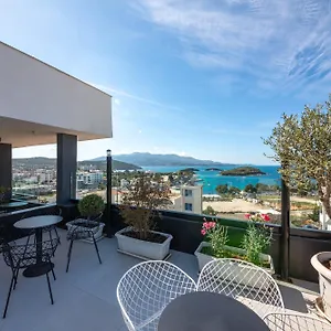 Rumani 3 Islands Ksamil